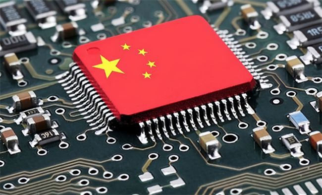 中方自研芯片亮相，業(yè)內(nèi)人士：防西方卡脖子不能光燒錢，得靠自己