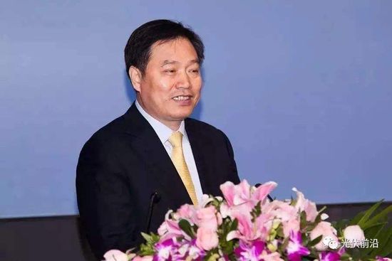 協(xié)鑫集團(tuán)董事長(zhǎng)朱共山：未來(lái)的汽車(chē)不再是代步工具，而是一個(gè)移動(dòng)能源